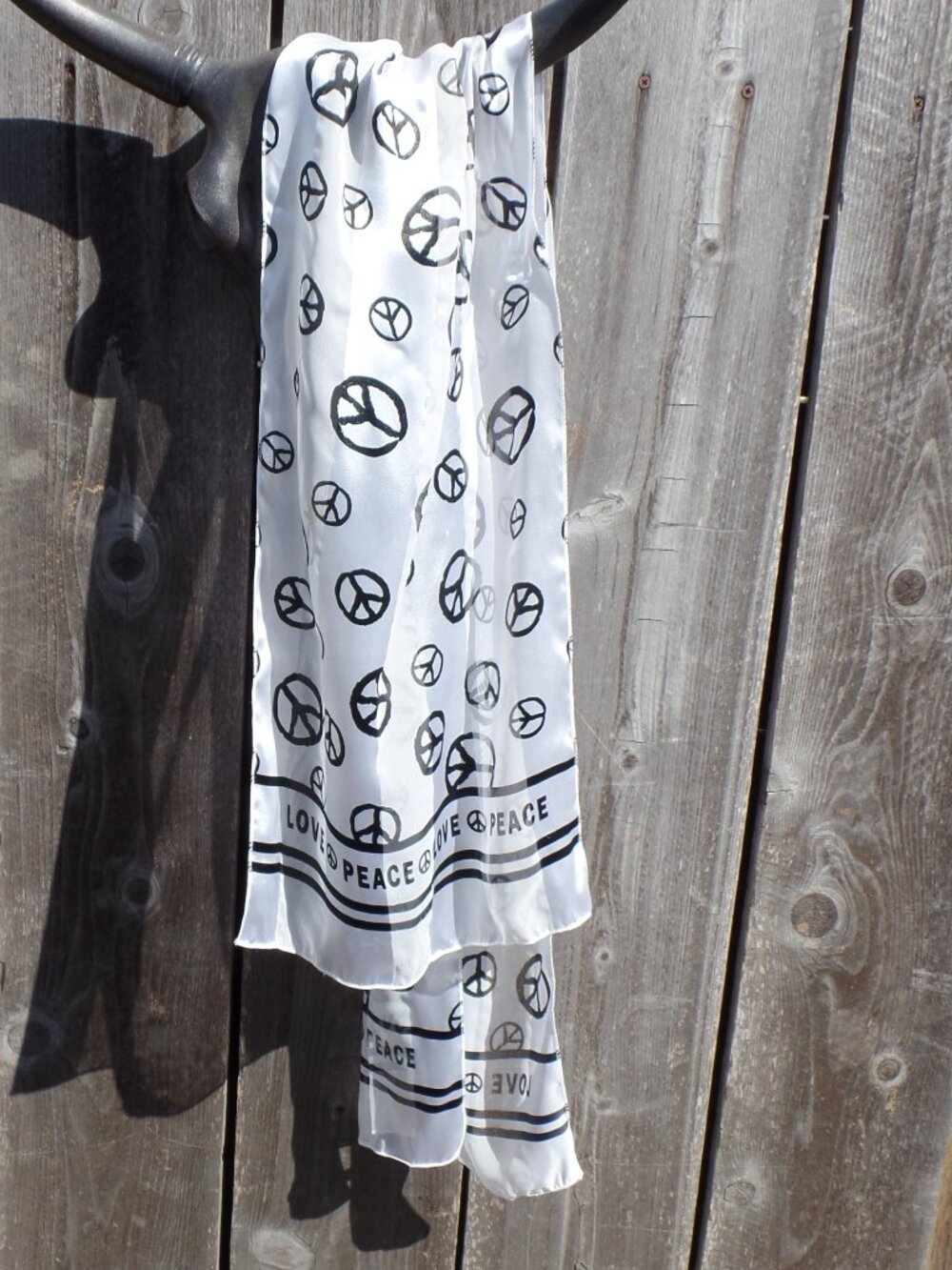 PEACE LOVE Scarf